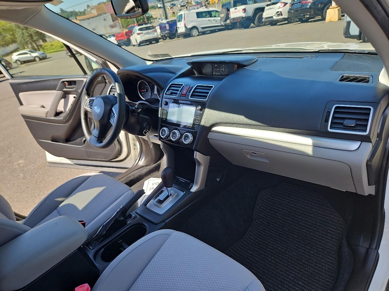 Subaru Forester 4dr CVT 2.5i Premium PZEV 2016