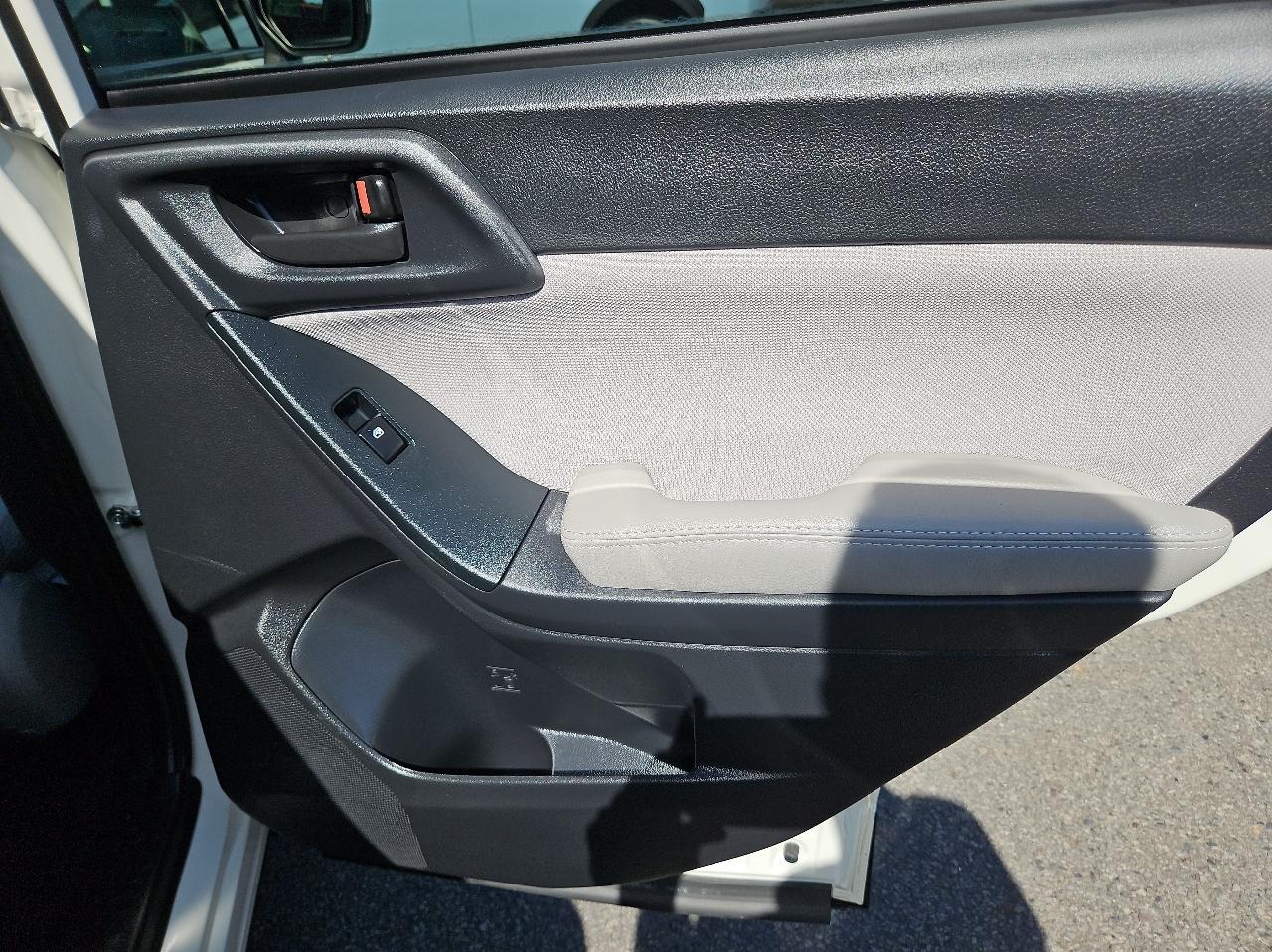 Subaru Forester 4dr CVT 2.5i Premium PZEV 2016