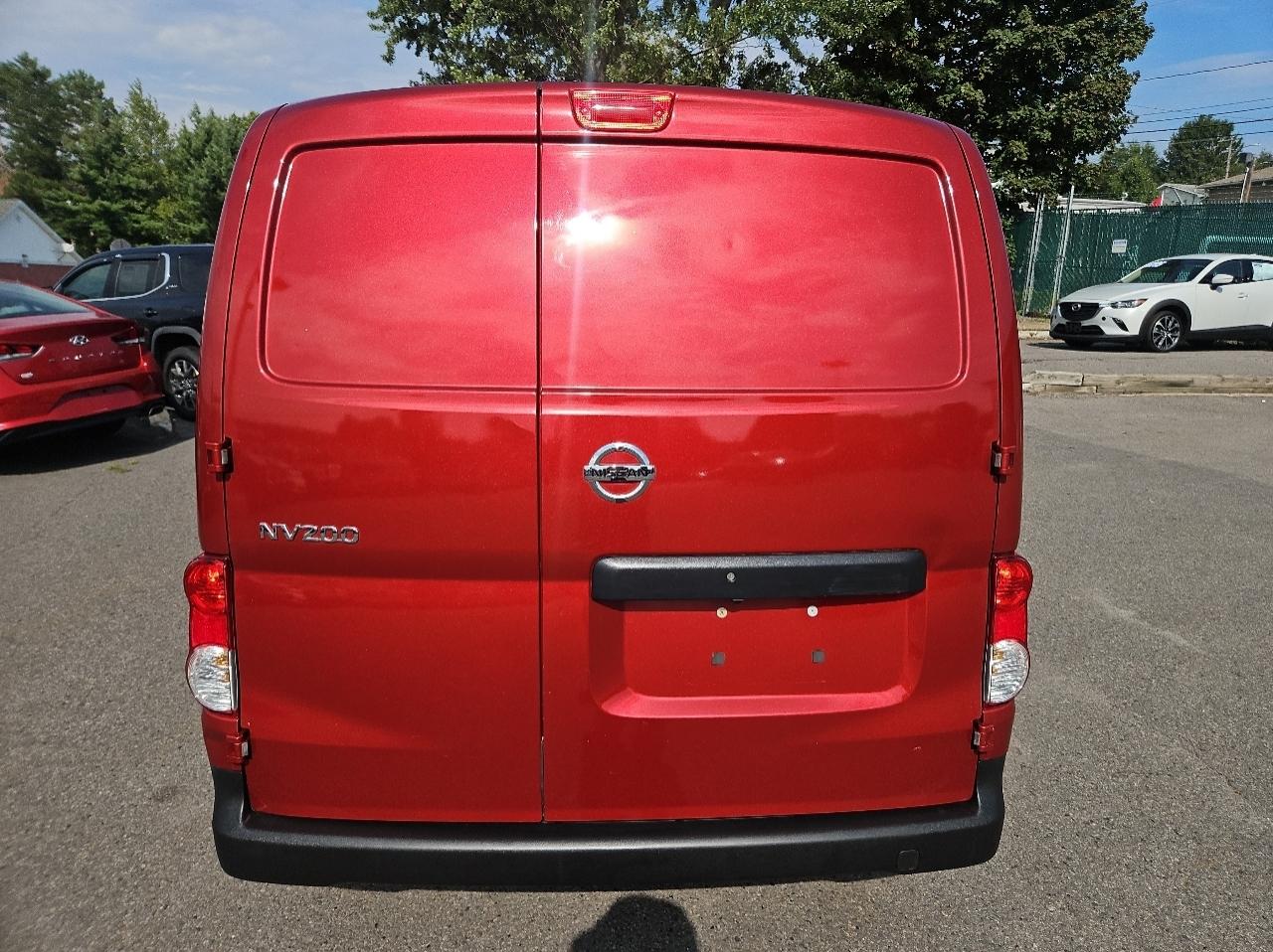 Nissan NV200 I4 S 2015