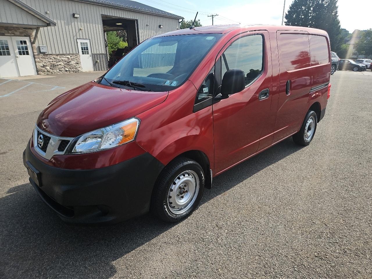 Nissan NV200 I4 S 2015