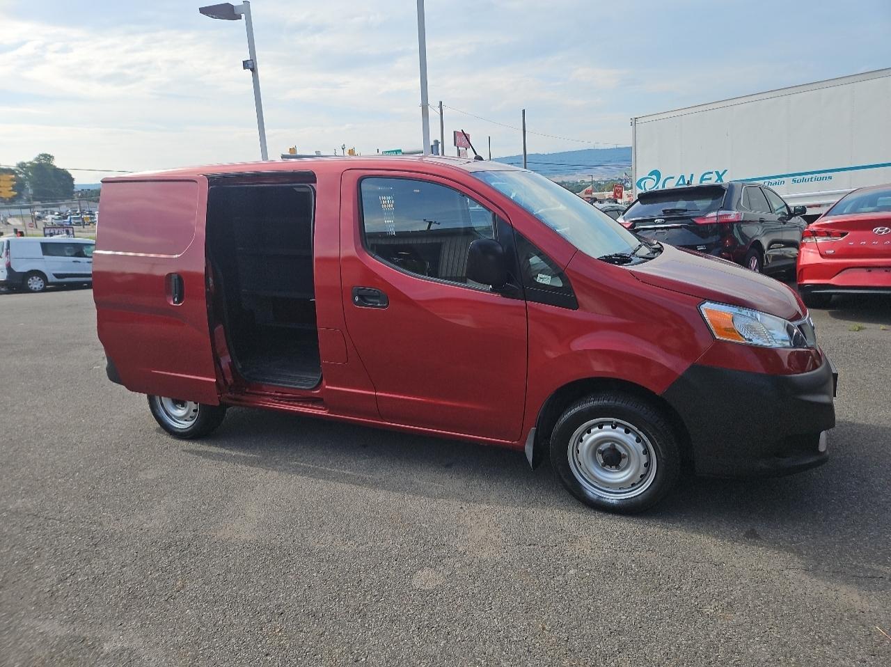 Nissan NV200 I4 S 2015