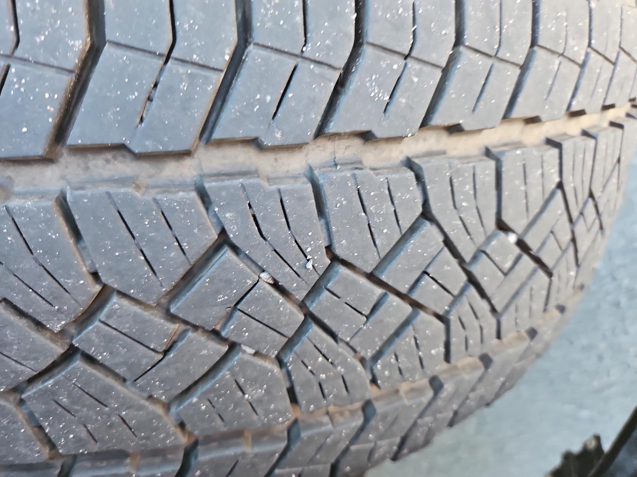 Ford F-150 STX SuperCrew 4WD 2025