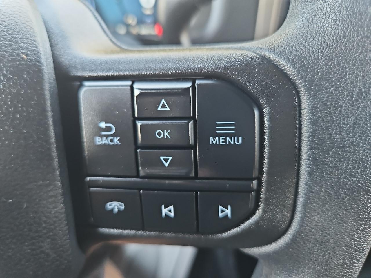 Ford F-150 STX SuperCrew 4WD 2025