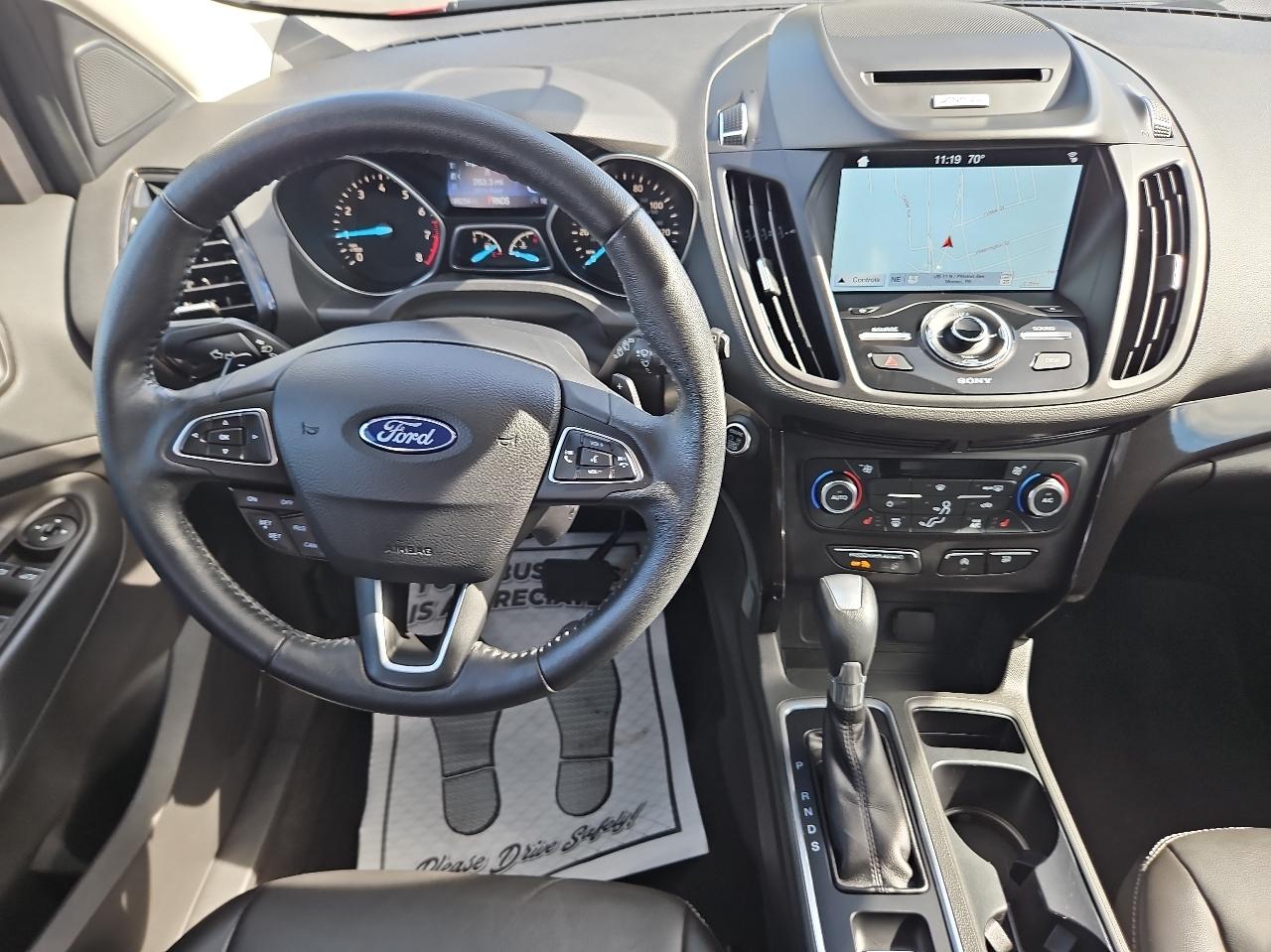 Ford Escape Titanium 4WD 2017