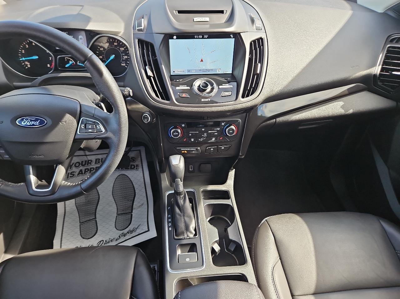 Ford Escape Titanium 4WD 2017