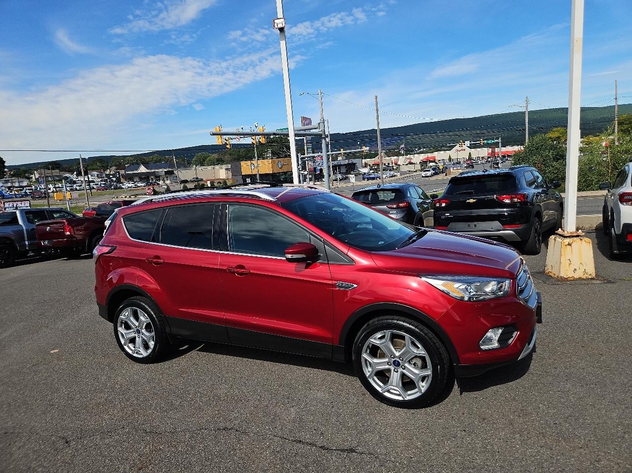 Ford Escape Titanium 4WD 2017