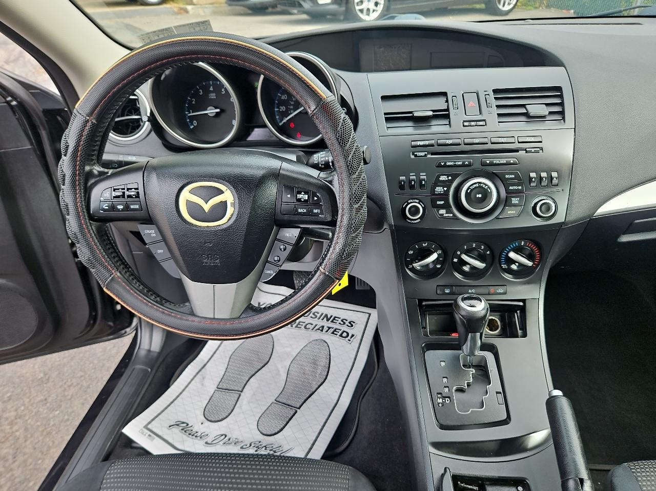 Mazda MAZDA3 4dr Sdn Auto i Touring 2012
