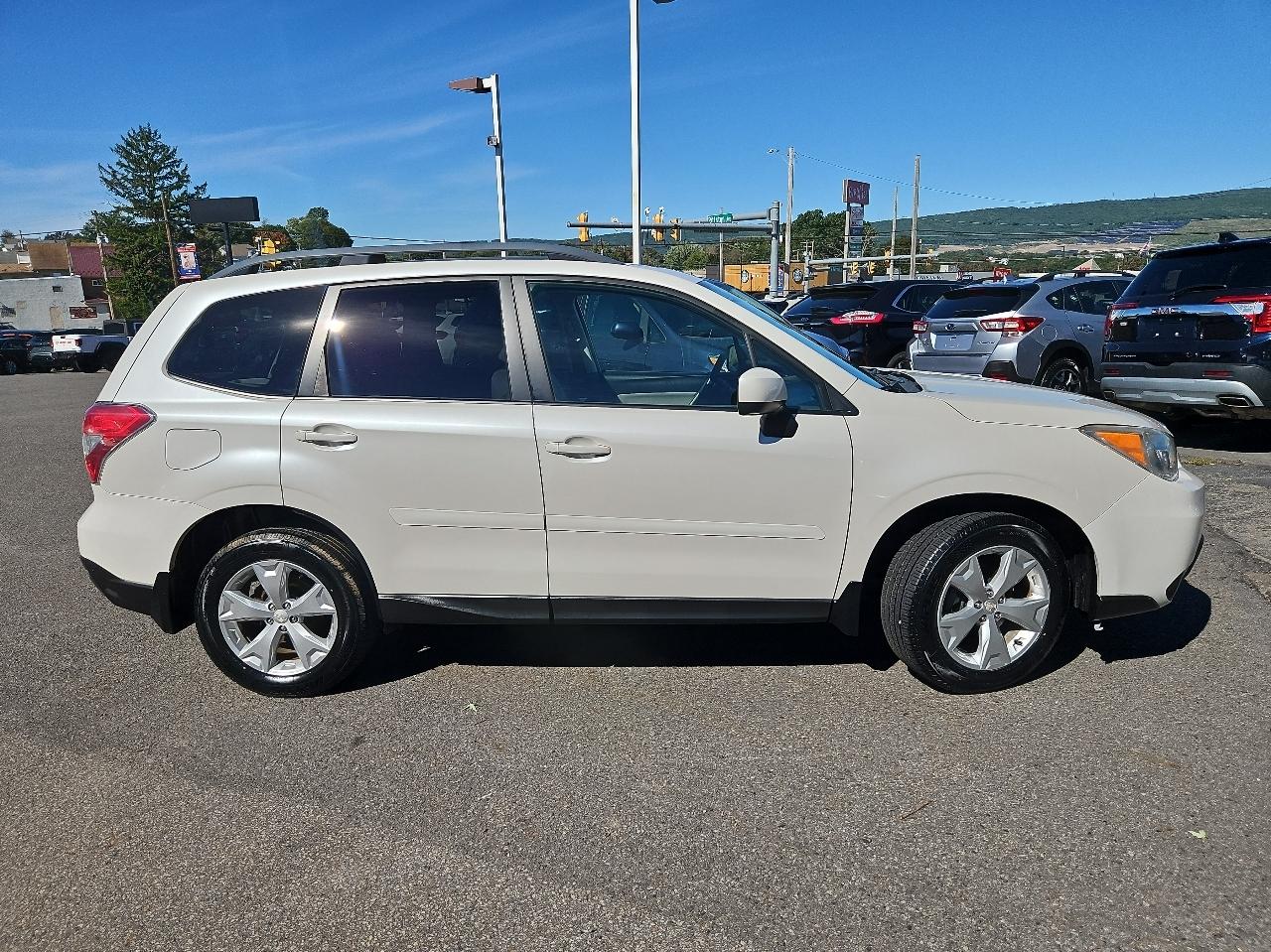 Subaru Forester 4dr Auto 2.5i Premium PZEV 2014