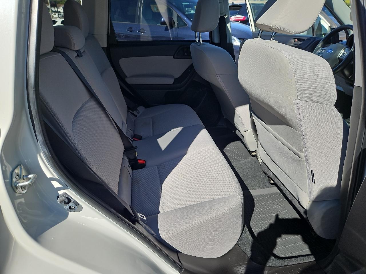 Subaru Forester 4dr Auto 2.5i Premium PZEV 2014