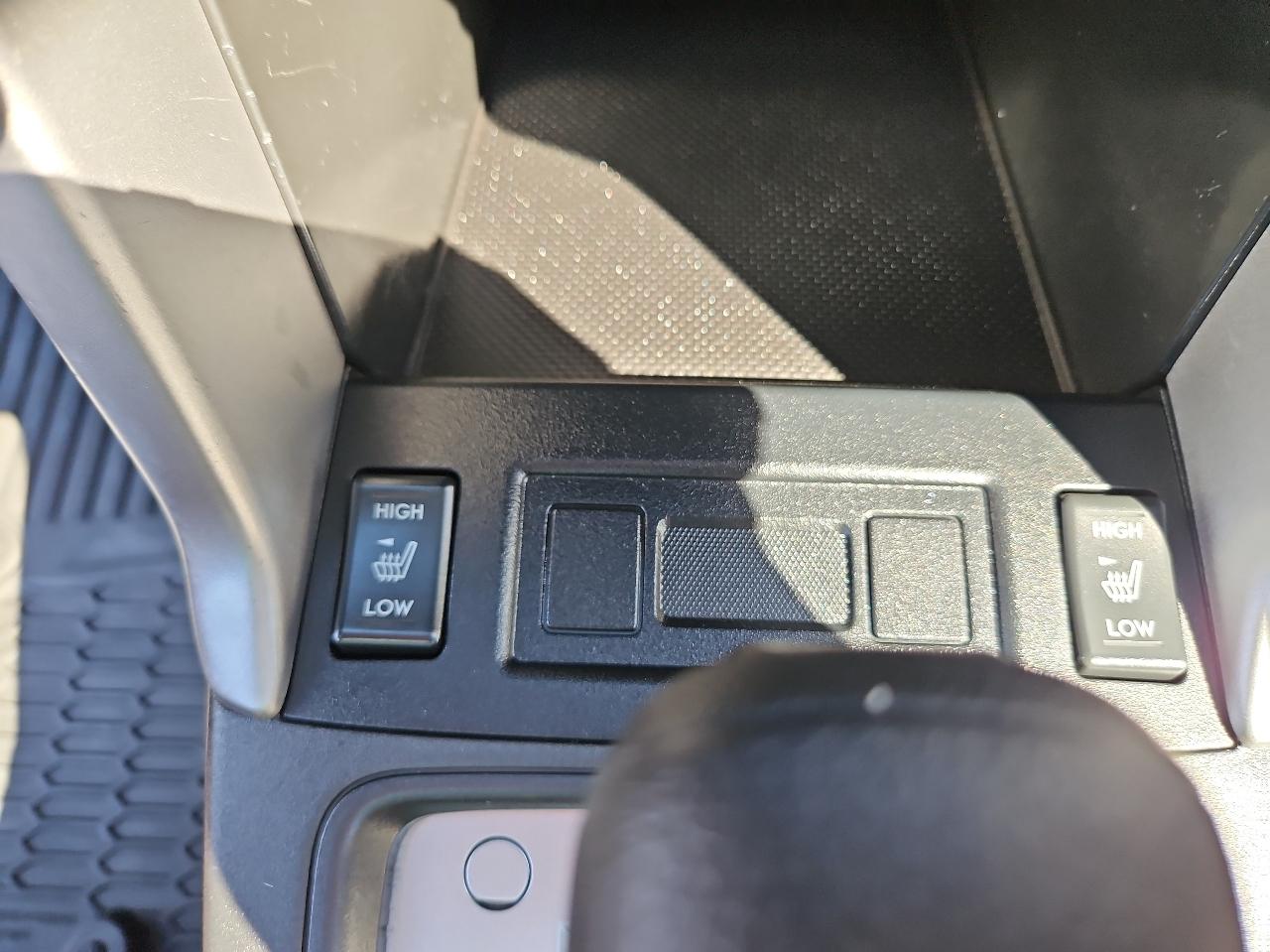 Subaru Forester 4dr Auto 2.5i Premium PZEV 2014