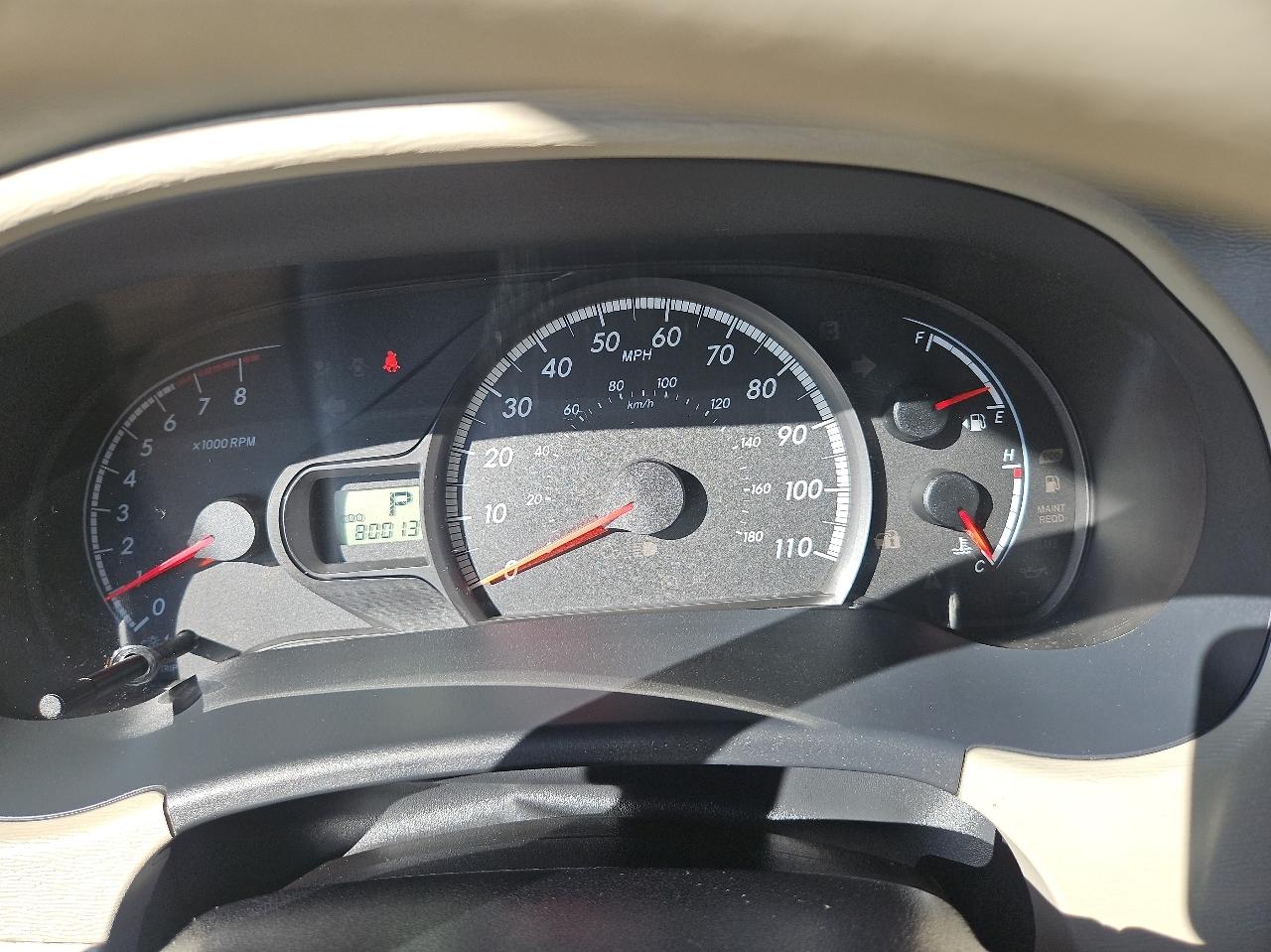 Toyota Sienna 5dr 7-Pass Van V6 LE AWD (Natl) 2013