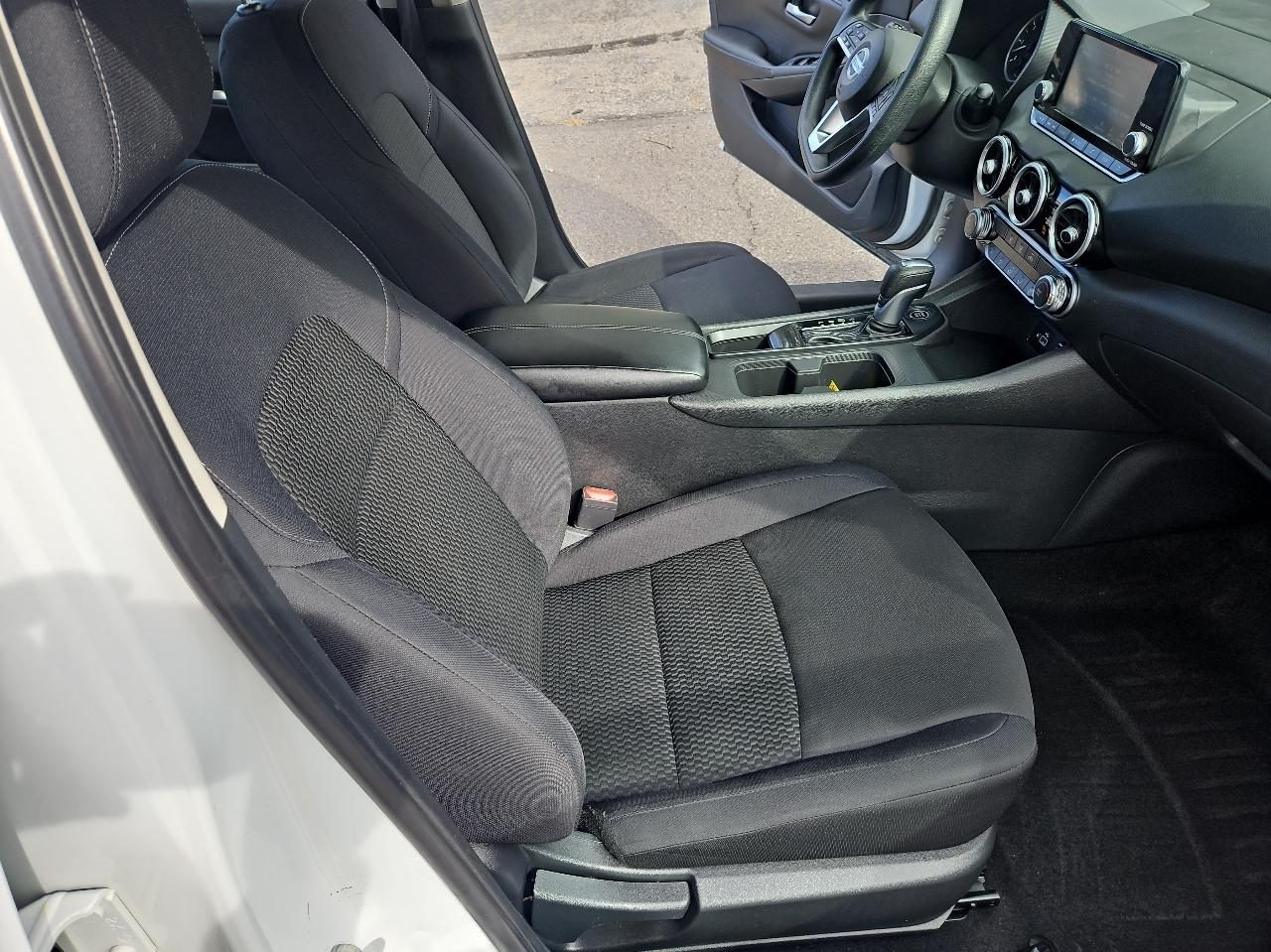 Nissan Sentra S CVT 2022