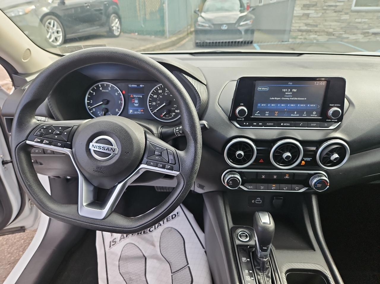 Nissan Sentra S CVT 2022