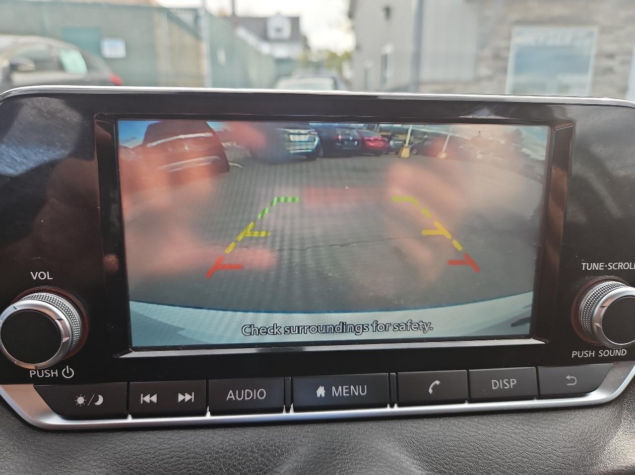 Nissan Sentra S CVT 2022