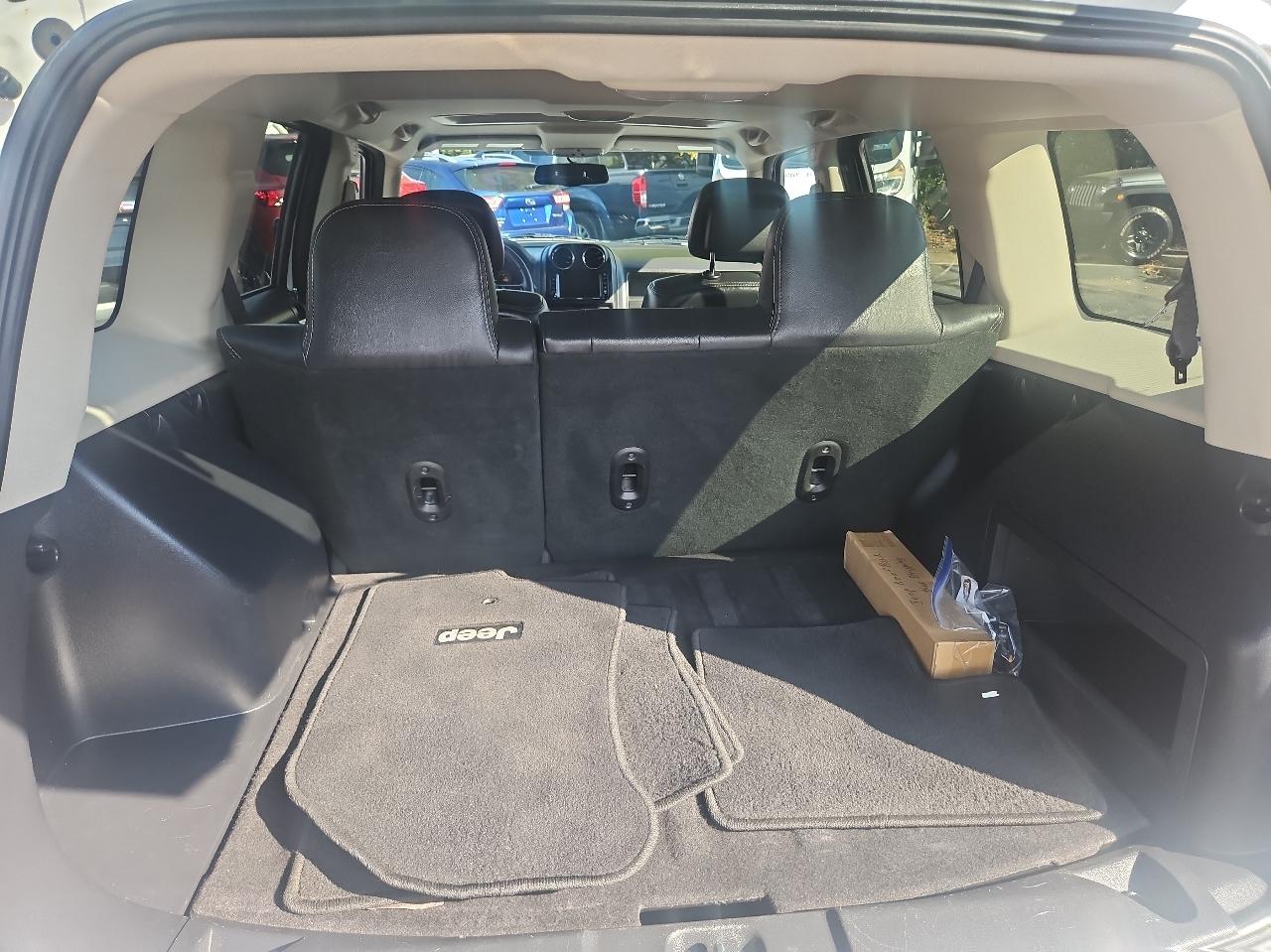 Jeep Patriot 4WD 4dr High Altitude Edition 2016
