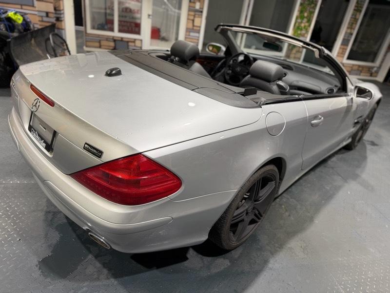 Mercedes-Benz SL-Class SL500 2005