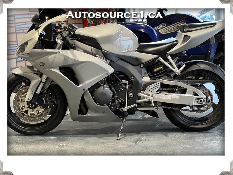 Honda CBR1000RR  2006