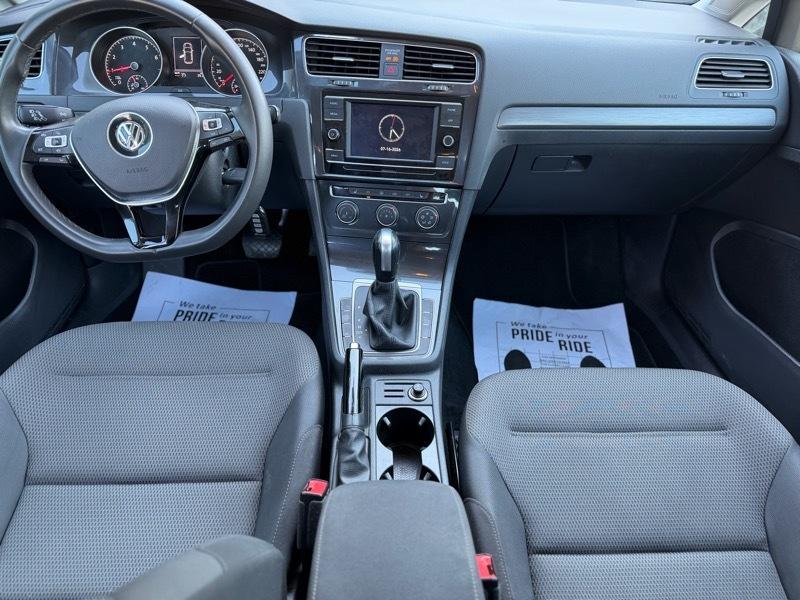 Volkswagen Golf  2020