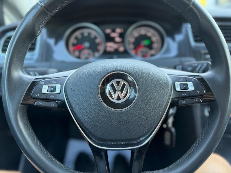 Volkswagen Golf  2020