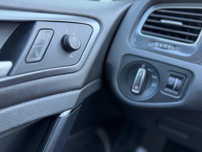 Volkswagen Golf  2020