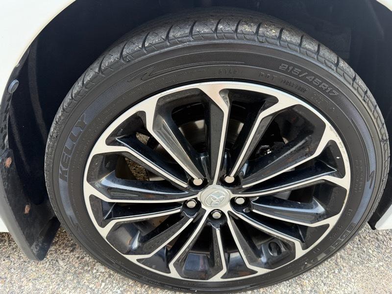 Toyota Corolla S Premium 4D Sedan 2014