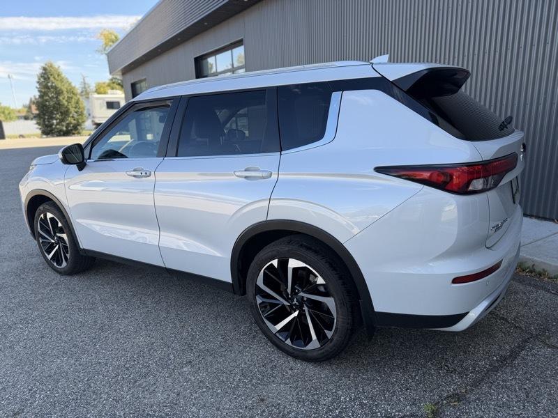 Mitsubishi Outlander SEL S-AWC 2024