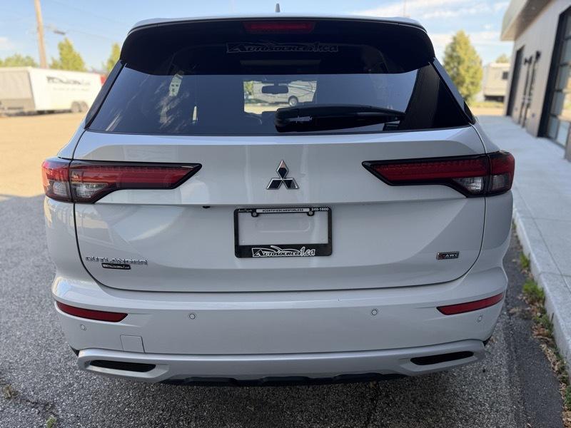 Mitsubishi Outlander SEL S-AWC 2024