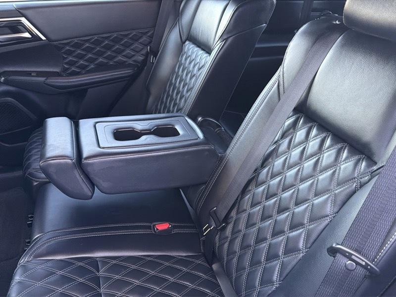 Mitsubishi Outlander SEL S-AWC 2024