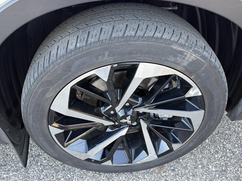 Mitsubishi Outlander SEL S-AWC 2024