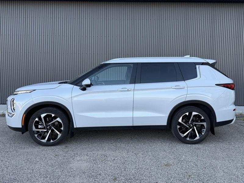 Mitsubishi Outlander SEL S-AWC 2024