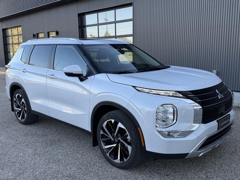 Mitsubishi Outlander SEL S-AWC 2024