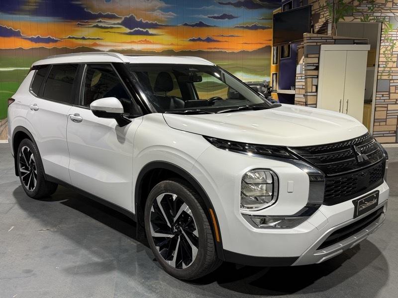 Mitsubishi Outlander SEL S-AWC 2024