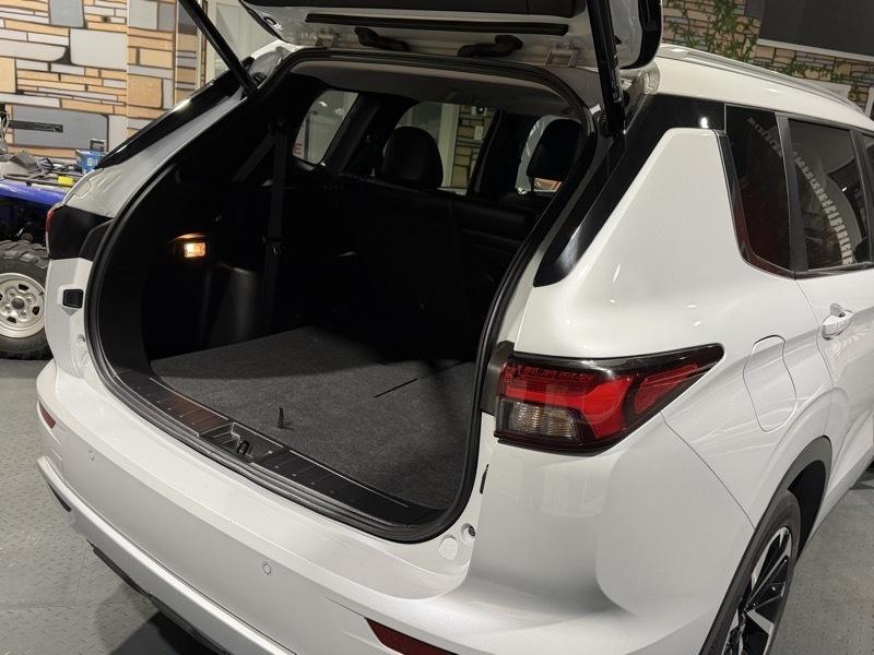 Mitsubishi Outlander SEL S-AWC 2024