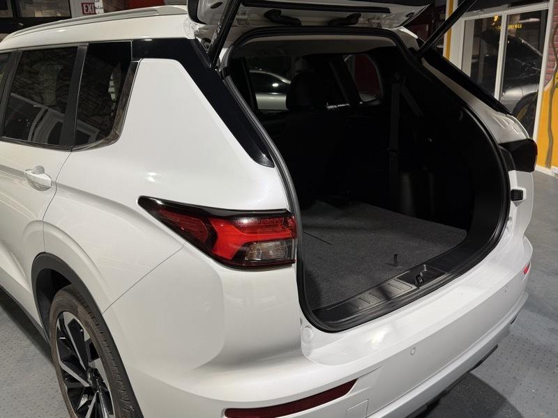 Mitsubishi Outlander SEL S-AWC 2024