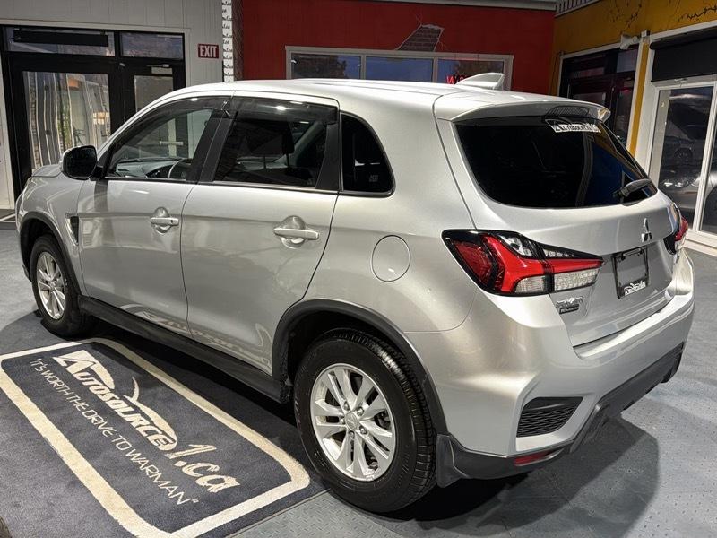 Mitsubishi RVR SE 4WD 2023