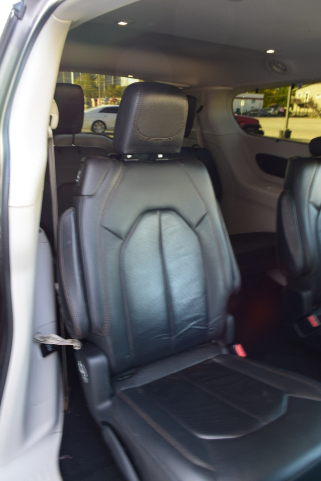 Chrysler Pacifica Touring-L Plus 2017 Chrysler Pacifica Touring-L Plus 2017