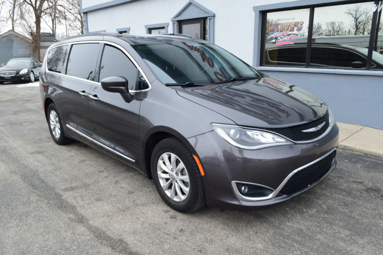 Chrysler Pacifica Touring-L 2017