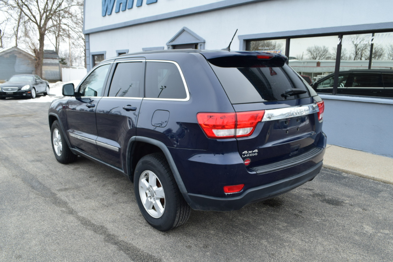 Jeep Grand Cherokee Laredo 4WD 2012