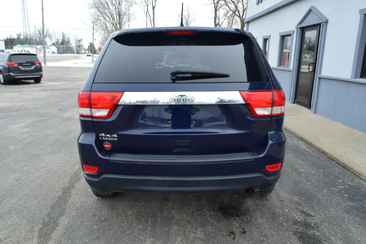 Jeep Grand Cherokee Laredo 4WD 2012