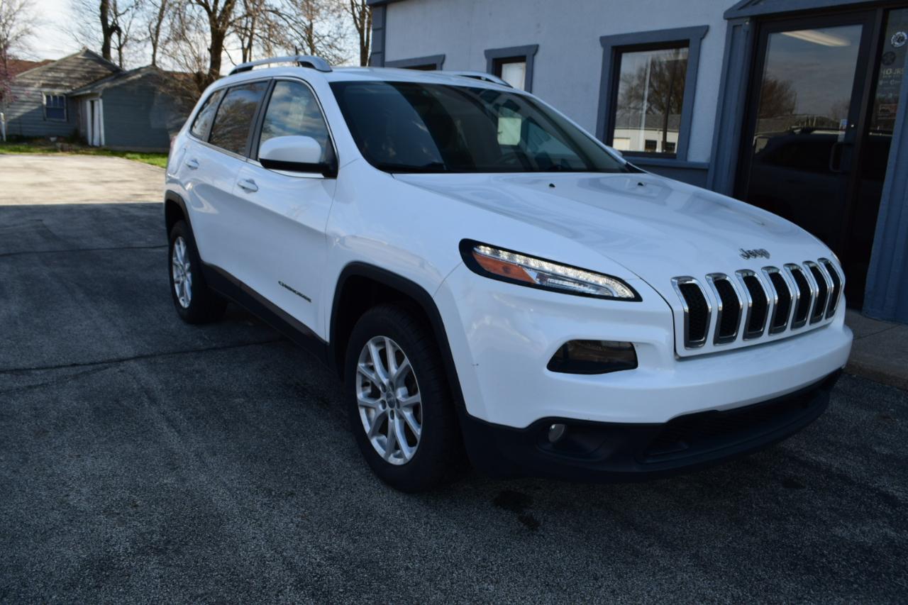 Jeep Cherokee Latitude FWD 2017