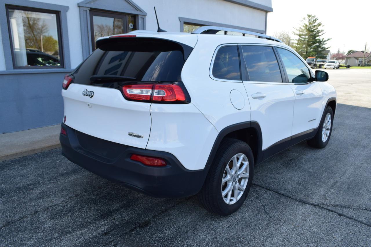 Jeep Cherokee Latitude FWD 2017