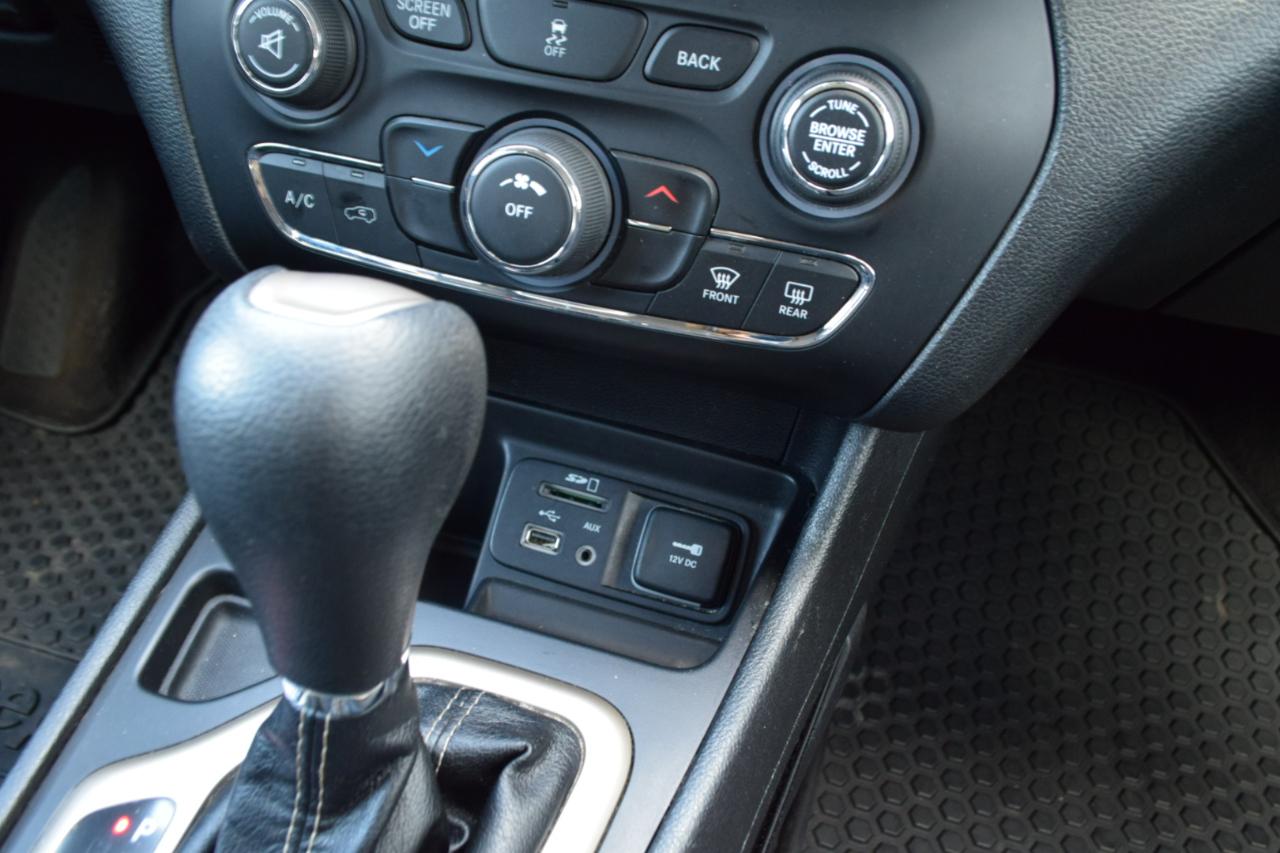 Jeep Cherokee Latitude FWD 2017