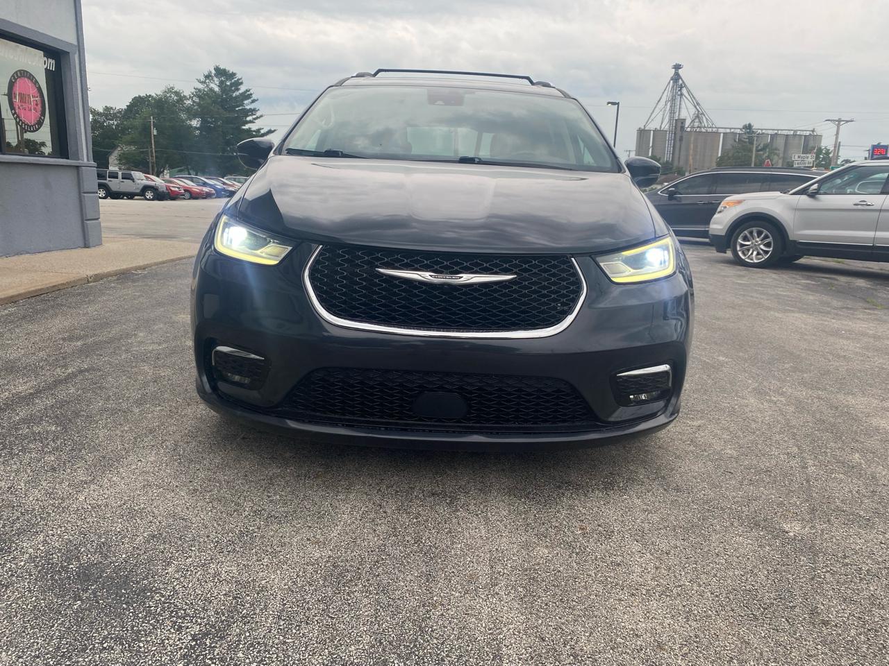 Chrysler Pacifica Touring-L 2021