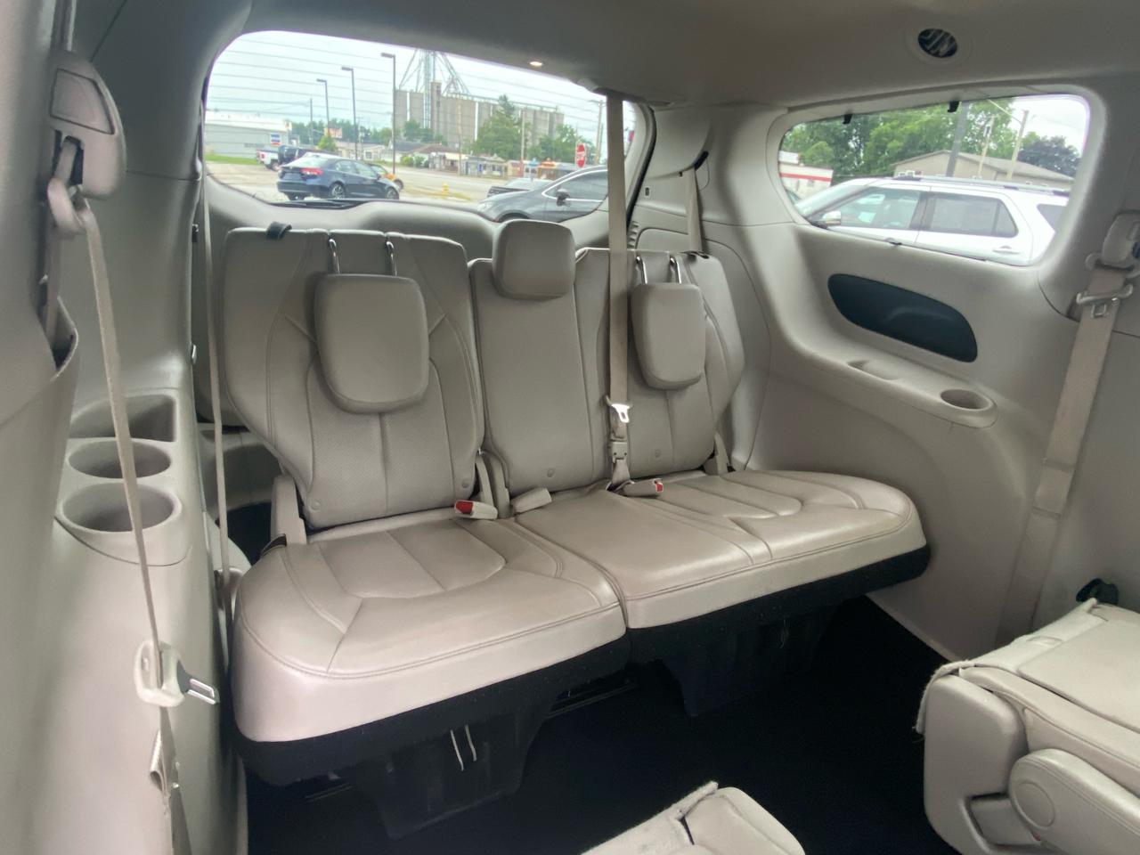 Chrysler Pacifica Touring-L 2021