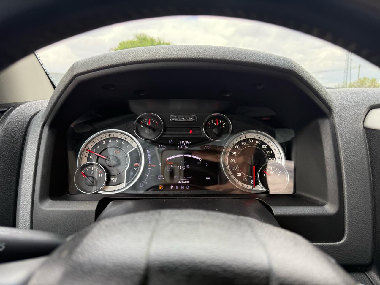 RAM 1500 4WD Quad Cab 140.5" Big Horn 2016