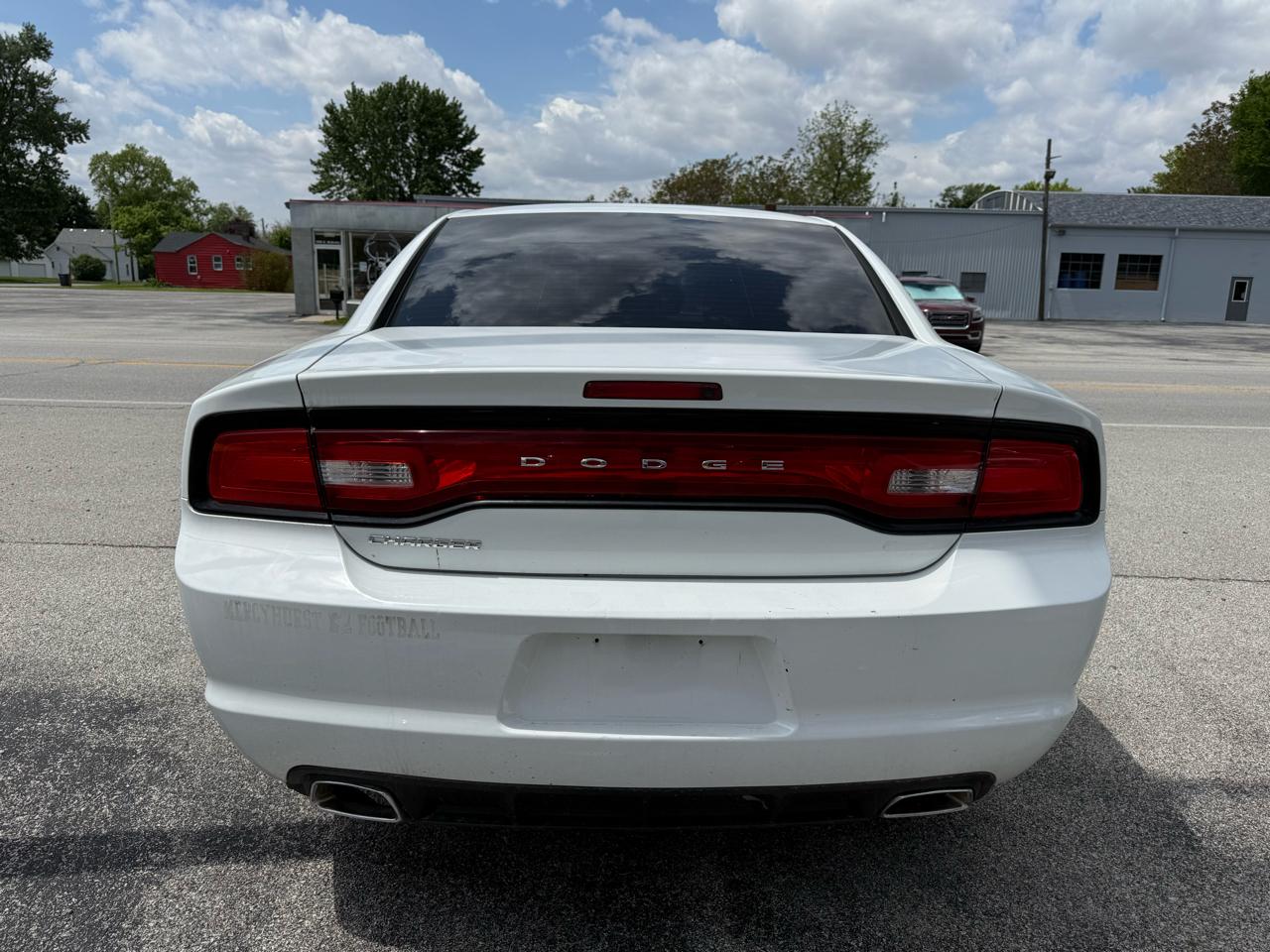 Dodge Charger SE 2013