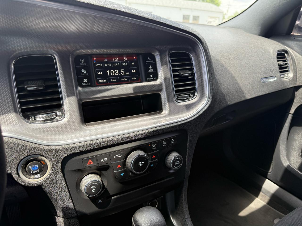 Dodge Charger SE 2013