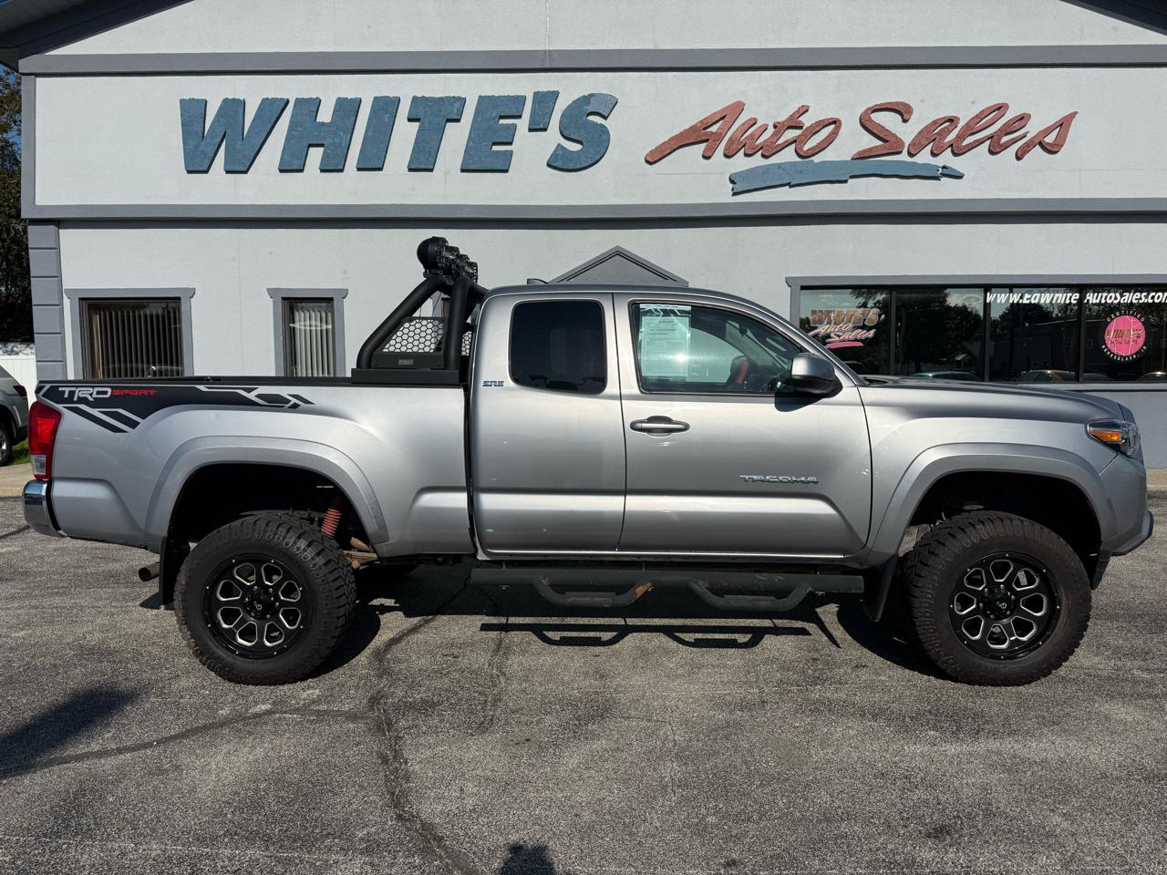 Toyota Tacoma SR5 Access Cab I4 6AT 4WD 2017