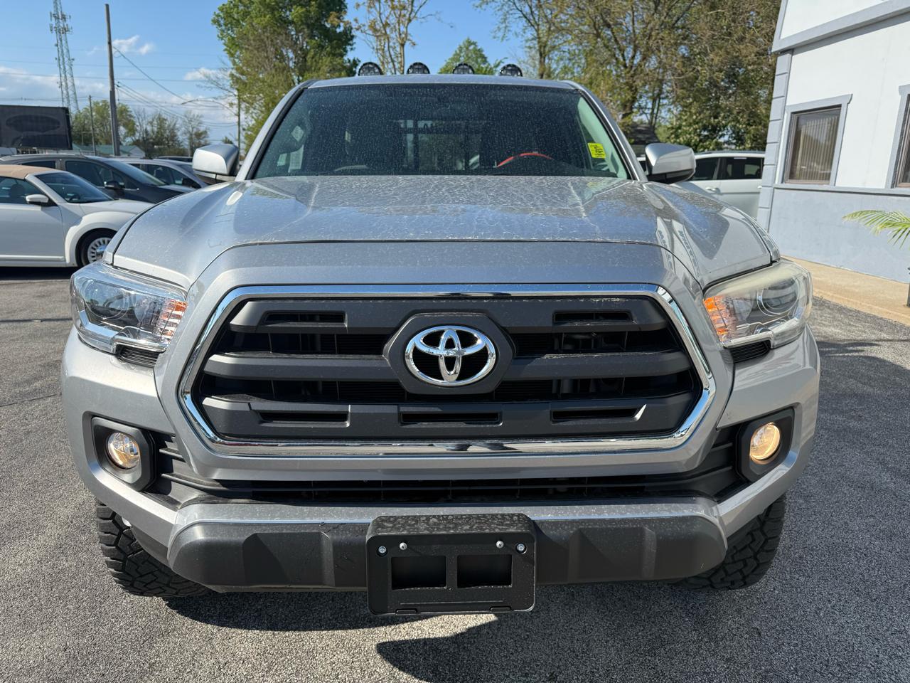 Toyota Tacoma SR5 Access Cab I4 6AT 4WD 2017