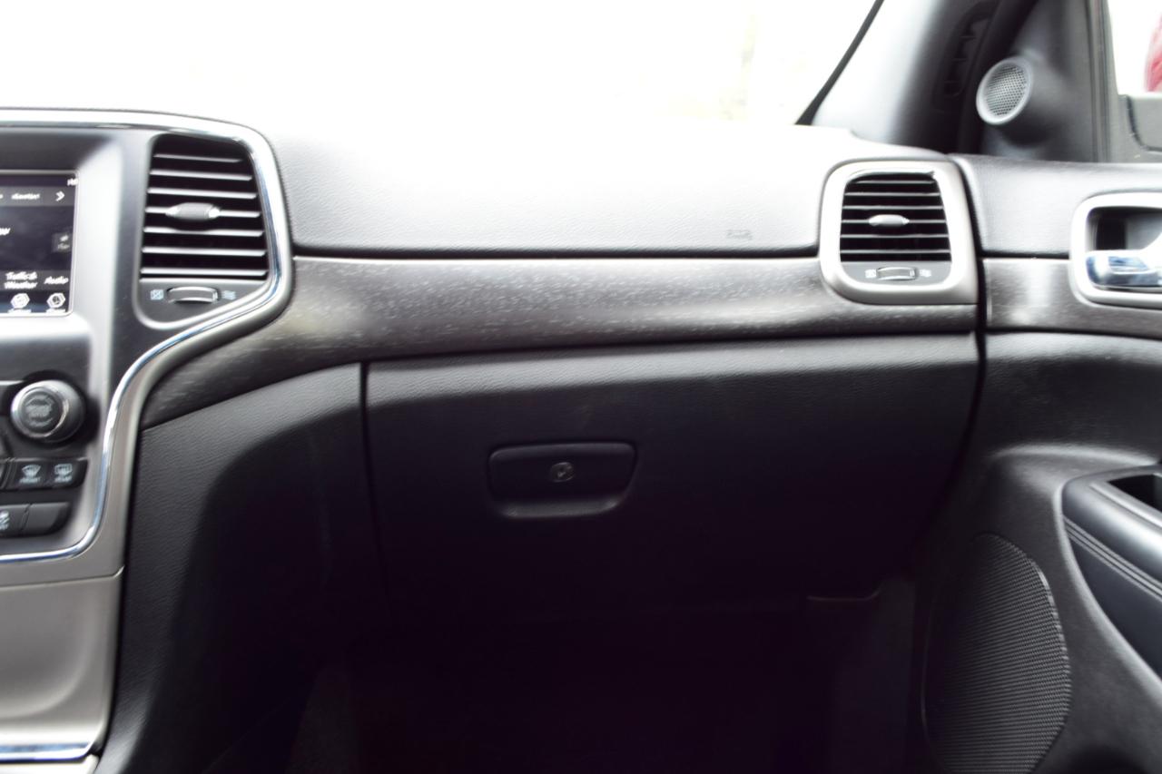 Jeep Grand Cherokee Laredo 4WD 2018